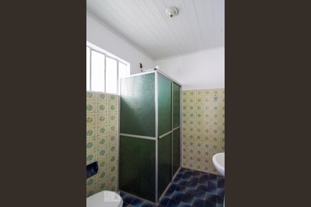 Banheiro de apartamento à venda com 1 quarto, 53m² em Santana, Porto Alegre