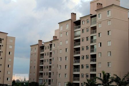 Apartamento à venda com 76m², 3 quartos e 2 vagas Apartamento à venda com 76m², 3 quartos e 2 vagasFachada do bloco