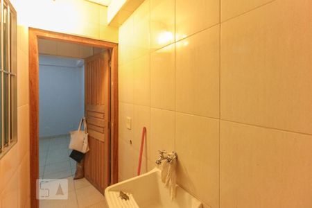 Apartamento à venda com 54m², 2 quartos e sem vaga Apartamento à venda com 54m², 2 quartos e sem vagaÁrea de serviço
