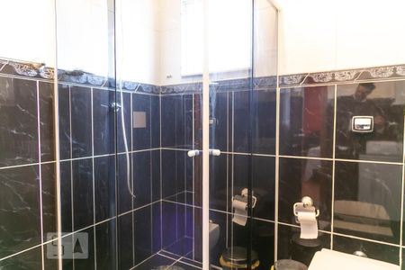 Casa à venda com 187m², 4 quartos e 3 vagasBanheiro Suíte 1