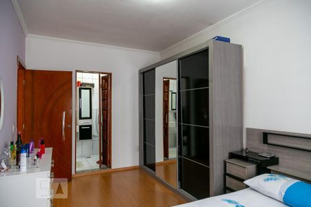 Casa à venda com 187m², 4 quartos e 3 vagasSuíte 2