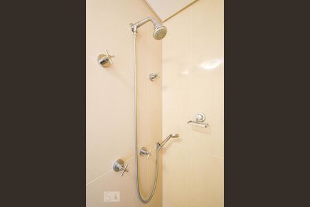 Apartamento para alugar com 60m², 2 quartos e 1 vagaSuíte - Banheiro