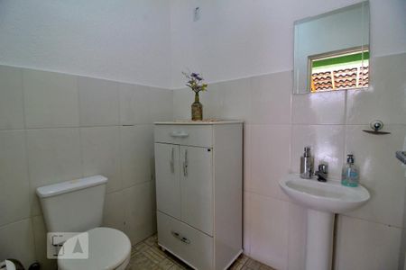 Casa para alugar com 241m², 3 quartos e 2 vagasBanheiro de Serviço