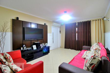Sala de casa para alugar com 3 quartos, 241m² em Utinga, Santo André