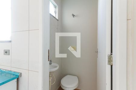 Banheiro de apartamento para alugar com 2 quartos, 110m² em Vila Guarani, Mauá