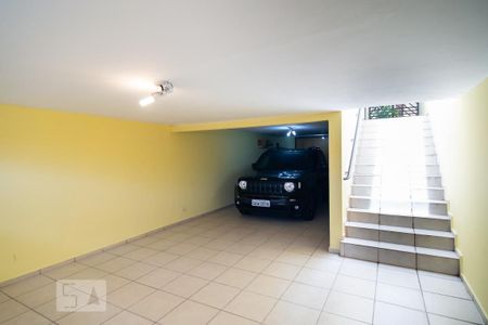 Casa à venda com 180m², 3 quartos e 4 vagasGaragem