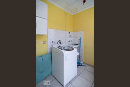 Casa à venda com 180m², 3 quartos e 4 vagasÁrea de Serviço / Churrasqueira