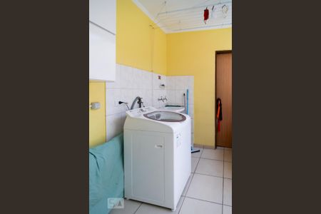 Casa à venda com 180m², 3 quartos e 4 vagasÁrea de Serviço / Churrasqueira