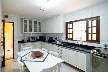 Casa à venda com 180m², 3 quartos e 4 vagasCozinha