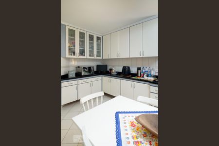 Casa à venda com 180m², 3 quartos e 4 vagasCozinha