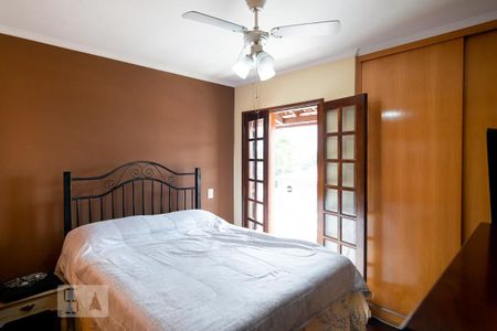 Casa à venda com 180m², 3 quartos e 4 vagasQuarto 3 - Suíte