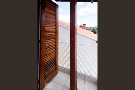 Casa à venda com 180m², 3 quartos e 4 vagasVaranda Quarto 3 - Suíte