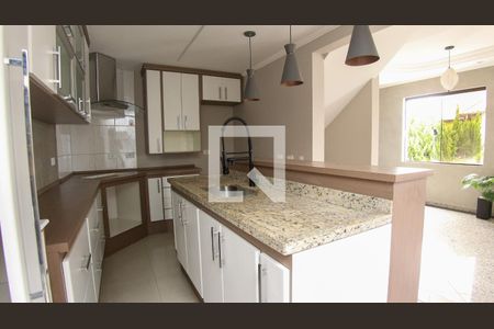 Casa de condomínio à venda com 110m², 3 quartos e 2 vagasCozinha