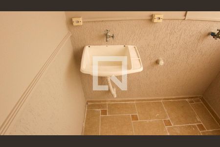 Casa de condomínio à venda com 110m², 3 quartos e 2 vagasÁrea de Serviço