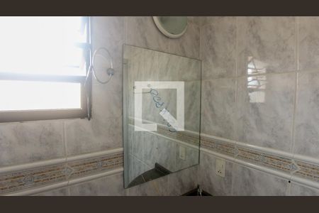 Casa de condomínio à venda com 110m², 3 quartos e 2 vagasBanheiro