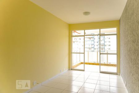 Sala de apartamento para alugar com 2 quartos, 90m² em Barra da Tijuca, Rio de Janeiro