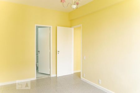 Apartamento para alugar com 90m², 2 quartos e 1 vagaSuíte 1