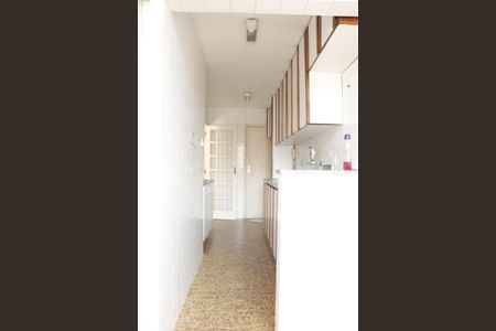 Apartamento à venda com 64m², 2 quartos e 1 vagaCozinha e Área de Serviço