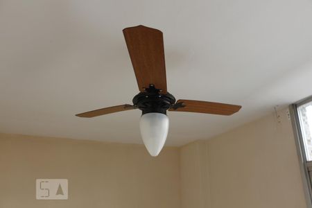 Apartamento à venda com 64m², 2 quartos e 1 vagaVentilador do Quarto 2