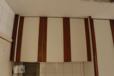 Apartamento à venda com 64m², 2 quartos e 1 vagaCozinha - Armários
