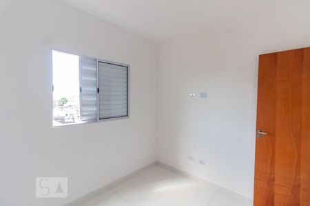 Quarto 1 de apartamento para alugar com 2 quartos, 40m² em Vila Nhocune, São Paulo