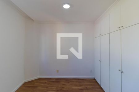 Apartamento à venda com 62m², 2 quartos e 1 vagaQuarto 02