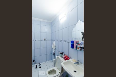 Casa à venda com 116m², 2 quartos e sem vaga Casa à venda com 116m², 2 quartos e sem vagaBanheiro