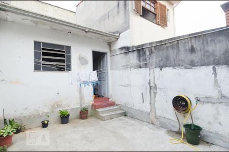 Casa à venda com 116m², 2 quartos e sem vaga Casa à venda com 116m², 2 quartos e sem vagaQuintal