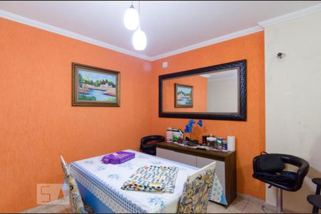 Casa à venda com 116m², 2 quartos e sem vaga Casa à venda com 116m², 2 quartos e sem vagaCozinha