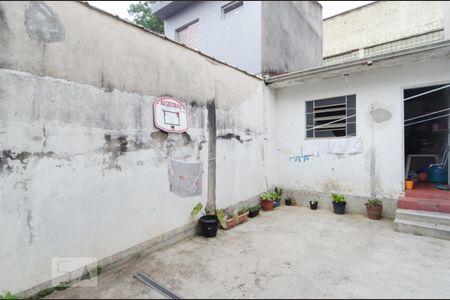 Casa à venda com 116m², 2 quartos e sem vaga Casa à venda com 116m², 2 quartos e sem vagaQuintal