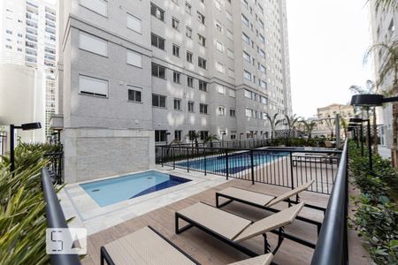 Apartamento para alugar com 39m², 2 quartos e sem vaga Apartamento para alugar com 39m², 2 quartos e sem vagaÁrea comum - Piscina