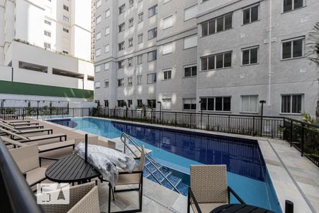 Apartamento para alugar com 39m², 2 quartos e sem vaga Apartamento para alugar com 39m², 2 quartos e sem vagaÁrea comum - Piscina