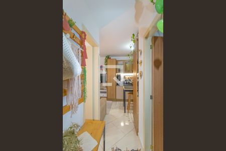Corredor de casa de condomínio para alugar com 2 quartos, 42m² em Fátima, Canoas