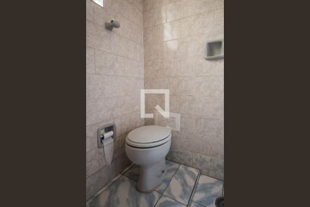 Casa à venda com 254m², 3 quartos e 15 vagasBanheiro 1