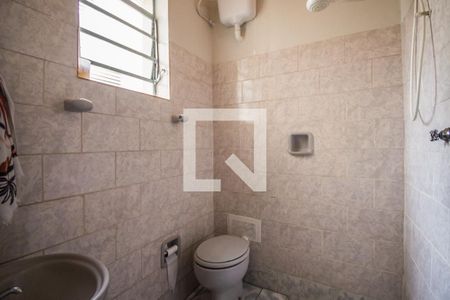 Casa à venda com 254m², 3 quartos e 15 vagasBanheiro 1