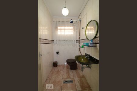 Lavabo de casa para alugar com 4 quartos, 200m² em Vila Carrão, São Paulo