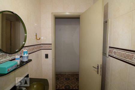 Lavabo de casa para alugar com 4 quartos, 200m² em Vila Carrão, São Paulo