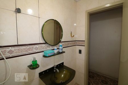 Lavabo de casa para alugar com 4 quartos, 200m² em Vila Carrão, São Paulo