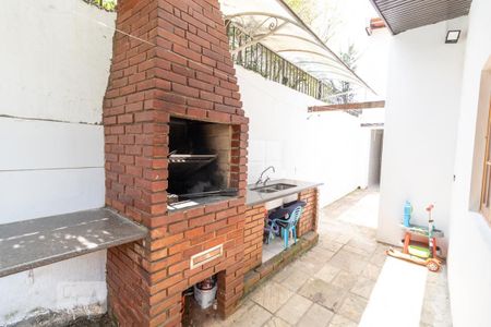 Casa à venda com 450m², 6 quartos e 6 vagasChurrasqueira