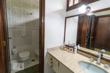 Casa à venda com 450m², 6 quartos e 6 vagasBanheiro da Suíte