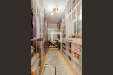 Apartamento à venda com 274m², 3 quartos e 3 vagasCloset