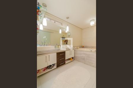 Apartamento à venda com 274m², 3 quartos e 3 vagasSuíte