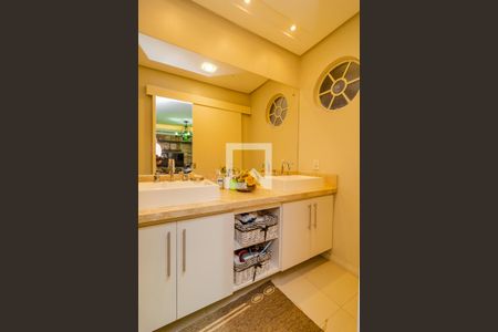 Apartamento à venda com 274m², 3 quartos e 3 vagasBanheiro