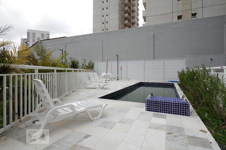 Apartamento à venda com 30m², 1 quarto e sem vagaÁrea comum - Piscina