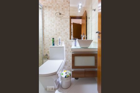 Casa à venda com 228m², 3 quartos e 5 vagas Casa à venda com 228m², 3 quartos e 5 vagasBanheiro da Suíte 2