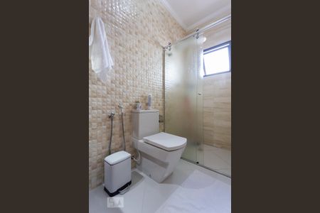 Casa à venda com 228m², 3 quartos e 5 vagas Casa à venda com 228m², 3 quartos e 5 vagasBanheiro da Suíte