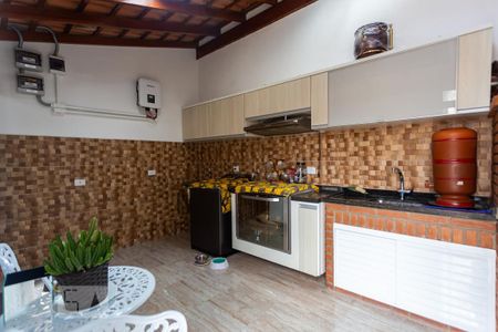 Casa à venda com 228m², 3 quartos e 5 vagas Casa à venda com 228m², 3 quartos e 5 vagasÁrea de Serviço