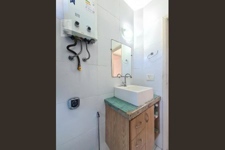 Apartamento à venda com 55m², 2 quartos e 1 vagaBanheiro Social