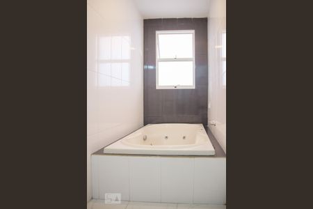 Casa à venda com 365m², 7 quartos e 4 vagas Casa à venda com 365m², 7 quartos e 4 vagasBanheiro do quarto 1