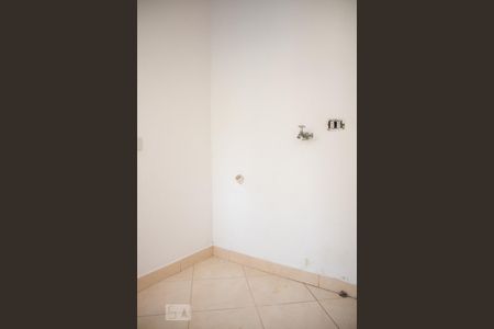 Casa à venda com 365m², 7 quartos e 4 vagas Casa à venda com 365m², 7 quartos e 4 vagasÁrea de Serviço